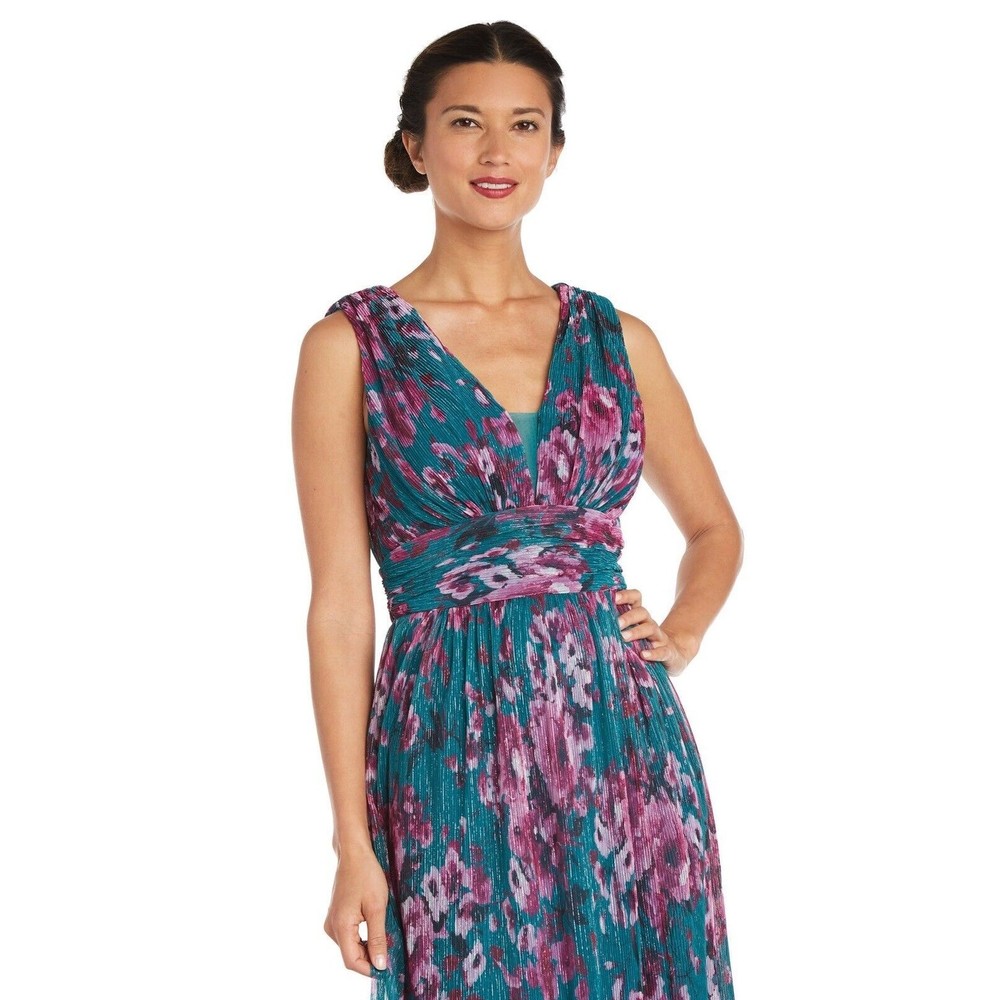 R&M Richards Long Elegant Floral Print Dress with a Side Slit. Size:10